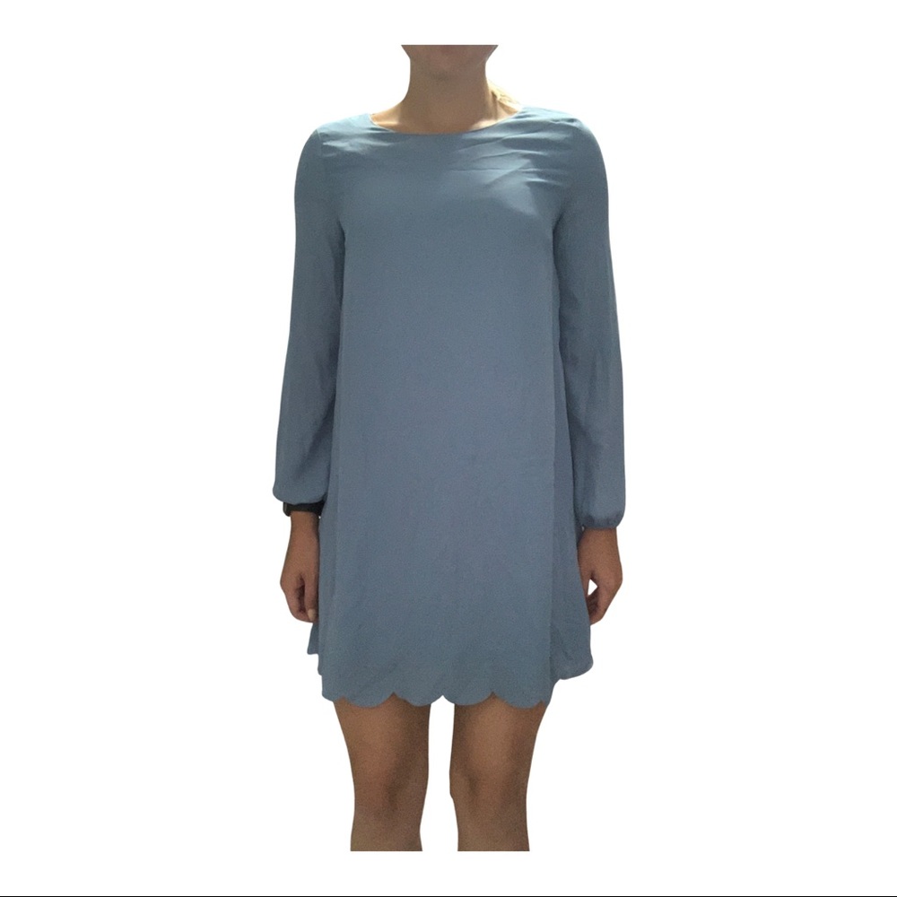 Scalloped detailed dress